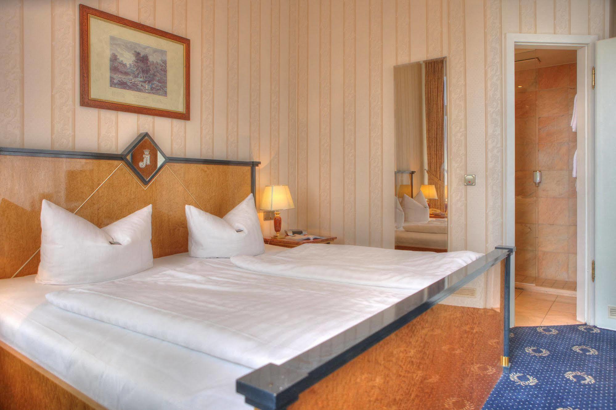 Seetelhotel Strandhotel Atlantic Херингсдорф Екстериор снимка