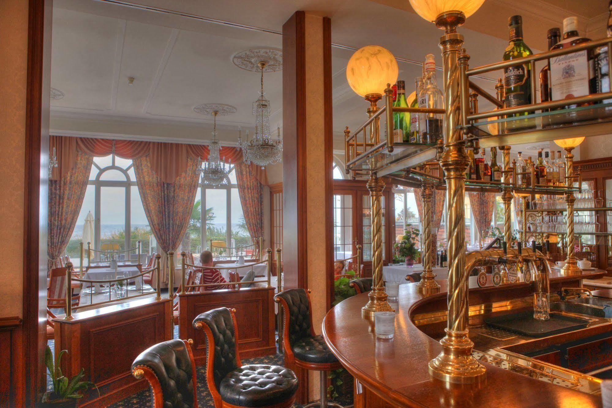 Seetelhotel Strandhotel Atlantic Херингсдорф Екстериор снимка