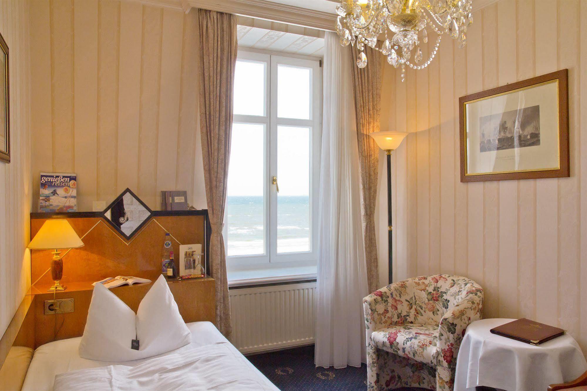 Seetelhotel Strandhotel Atlantic Херингсдорф Екстериор снимка