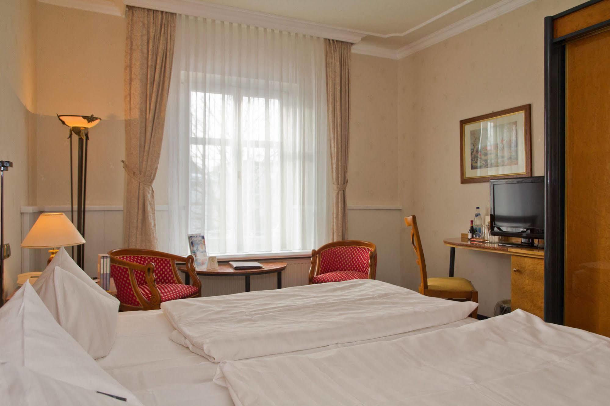 Seetelhotel Strandhotel Atlantic Херингсдорф Екстериор снимка