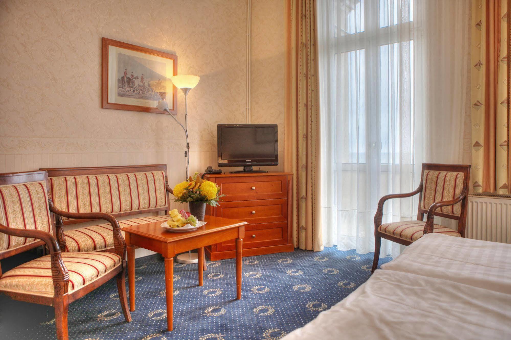 Seetelhotel Strandhotel Atlantic Херингсдорф Екстериор снимка